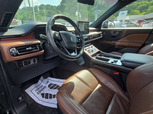 Used 2022 Lincoln Aviator Reserve w/ Elements Package Plus AWD/4WD image 10