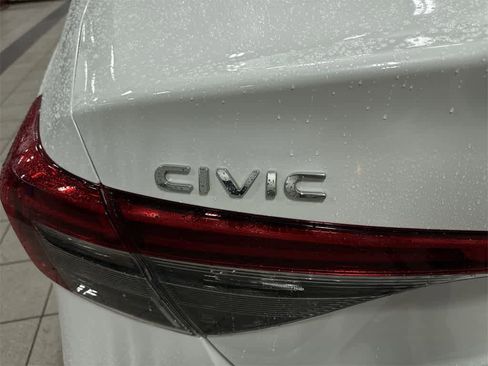 Used 2023 Honda Civic Sport image 24