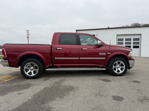 Used 2015 RAM 1500 Laramie w/ Convenience Group image 4