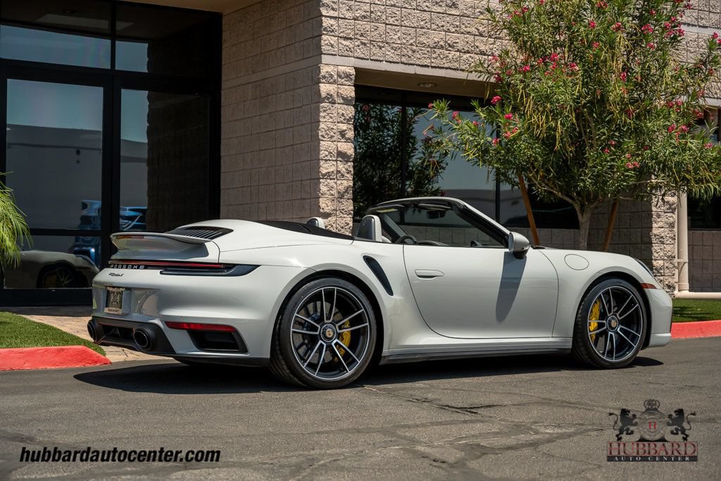 Used 2022 Porsche 911 Cabriolet AWD/4WD image 7