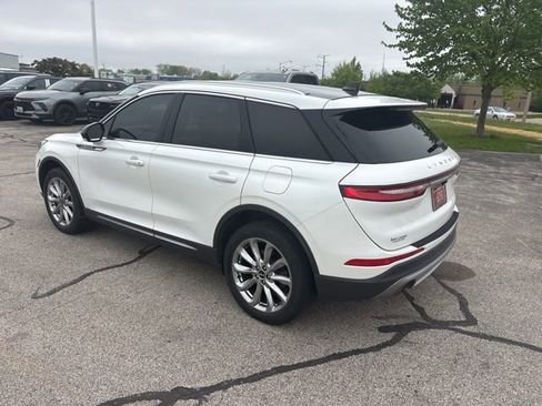 Used 2022 Lincoln Corsair AWD w/ Premium Package image 5