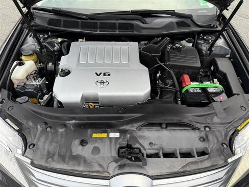 Used 2011 Toyota Avalon Limited image 40