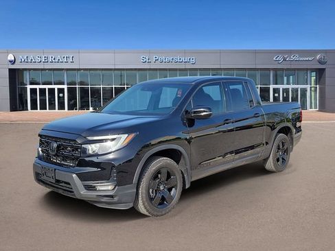 Used 2025 Honda Ridgeline Black Edition image 2
