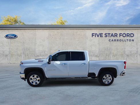Used 2022 Chevrolet Silverado 2500 LTZ w/ LTZ Premium Package image 5