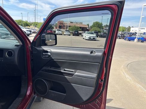 Used 2014 Jeep Patriot Sport w/ Power Value Group FWD image 20