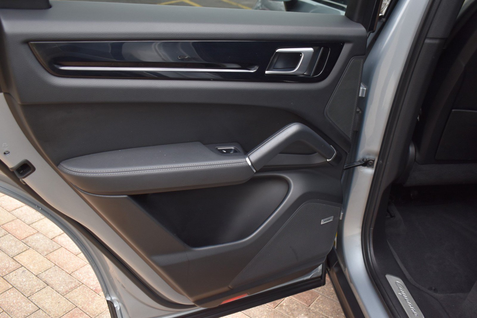 Used 2021 Porsche Cayenne AWD/4WD image 31