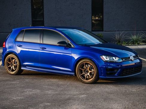 Used 2015 Volkswagen Golf R 4Motion image 34