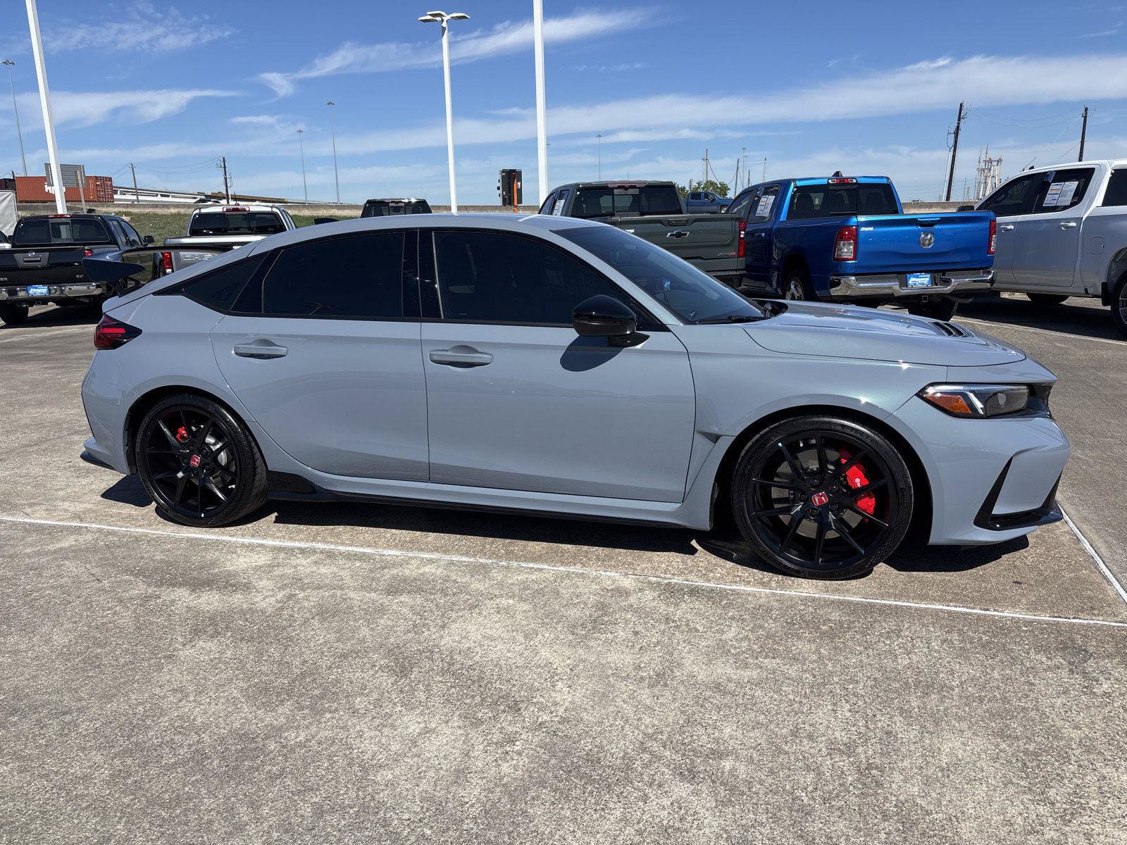 Used 2025 Honda Civic Type R image 9