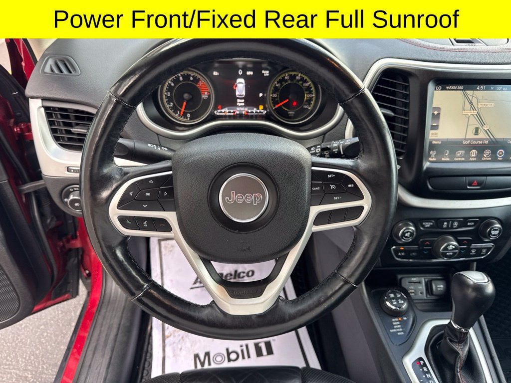 Used 2017 Jeep Cherokee Trailhawk AWD/4WD image 18