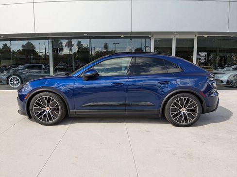 Certified 2024 Porsche Macan 4 Electric image 2