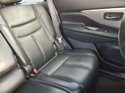 Used 2023 Nissan Murano SL w/ SL Moonroof Package image 18