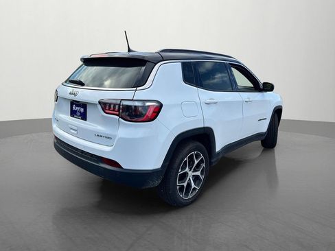 Used 2024 Jeep Compass Limited AWD/4WD image 3