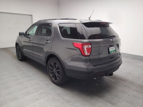Used 2019 Ford Explorer XLT w/ Equipment Group 202A FWD image 5