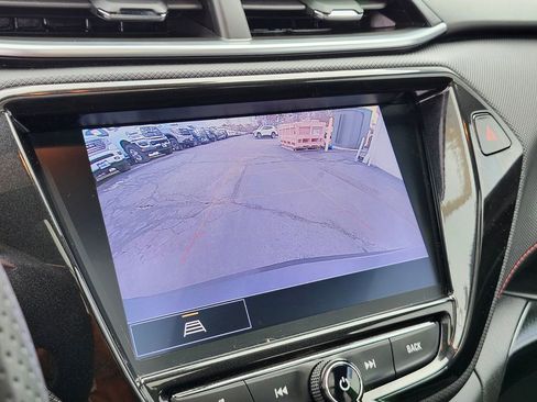 Used 2023 Chevrolet TrailBlazer RS w/ Sun and Liftgate Package image 20