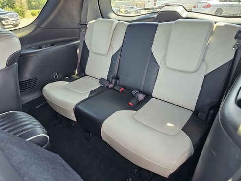 Used 2019 INFINITI QX80 Limited w/ All-Season Package AWD/4WD image 35