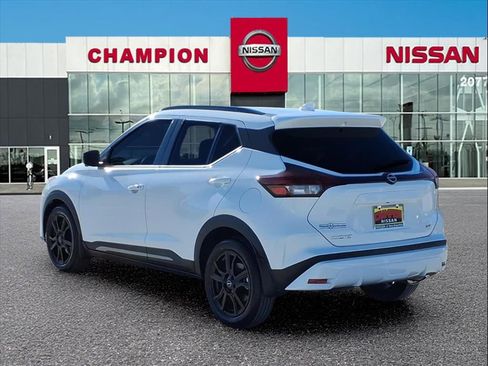 Used 2024 Nissan Kicks SR w/ SR Premium Package image 5