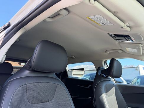 Used 2024 Kia EV6 Light AWD/4WD image 36