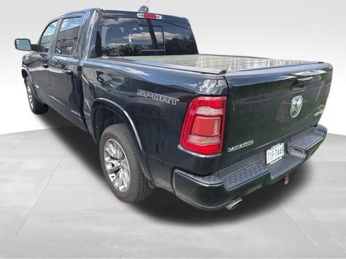 Used 2022 RAM 1500 Laramie w/ Sport Appearance Package image 10