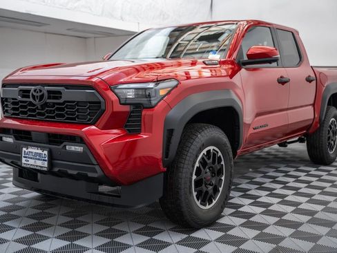 New 2026 Toyota Tacoma TRD Off-Road w/ TRD Off Road Premium Package AWD/4WD image 3