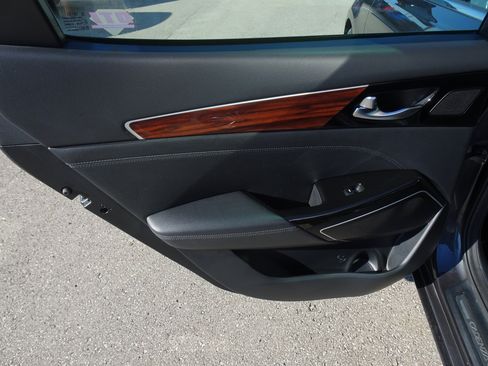 Used 2017 Kia Cadenza Technology FWD image 15