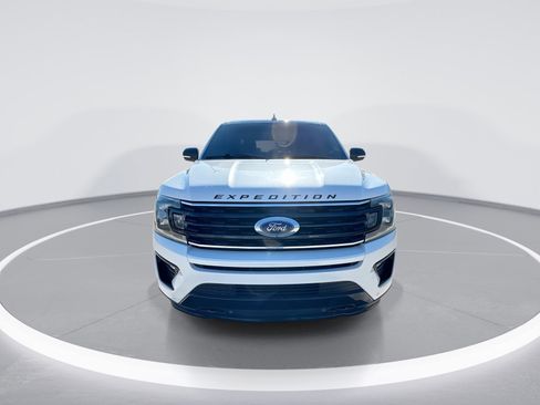 Used 2019 Ford Expedition Max Limited w/ Equipment Group 303A AWD/4WD image 3