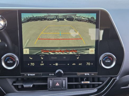 Used 2025 Lexus NX 250 image 24