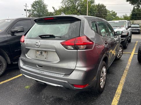 Used 2018 Nissan Rogue S AWD/4WD image 5