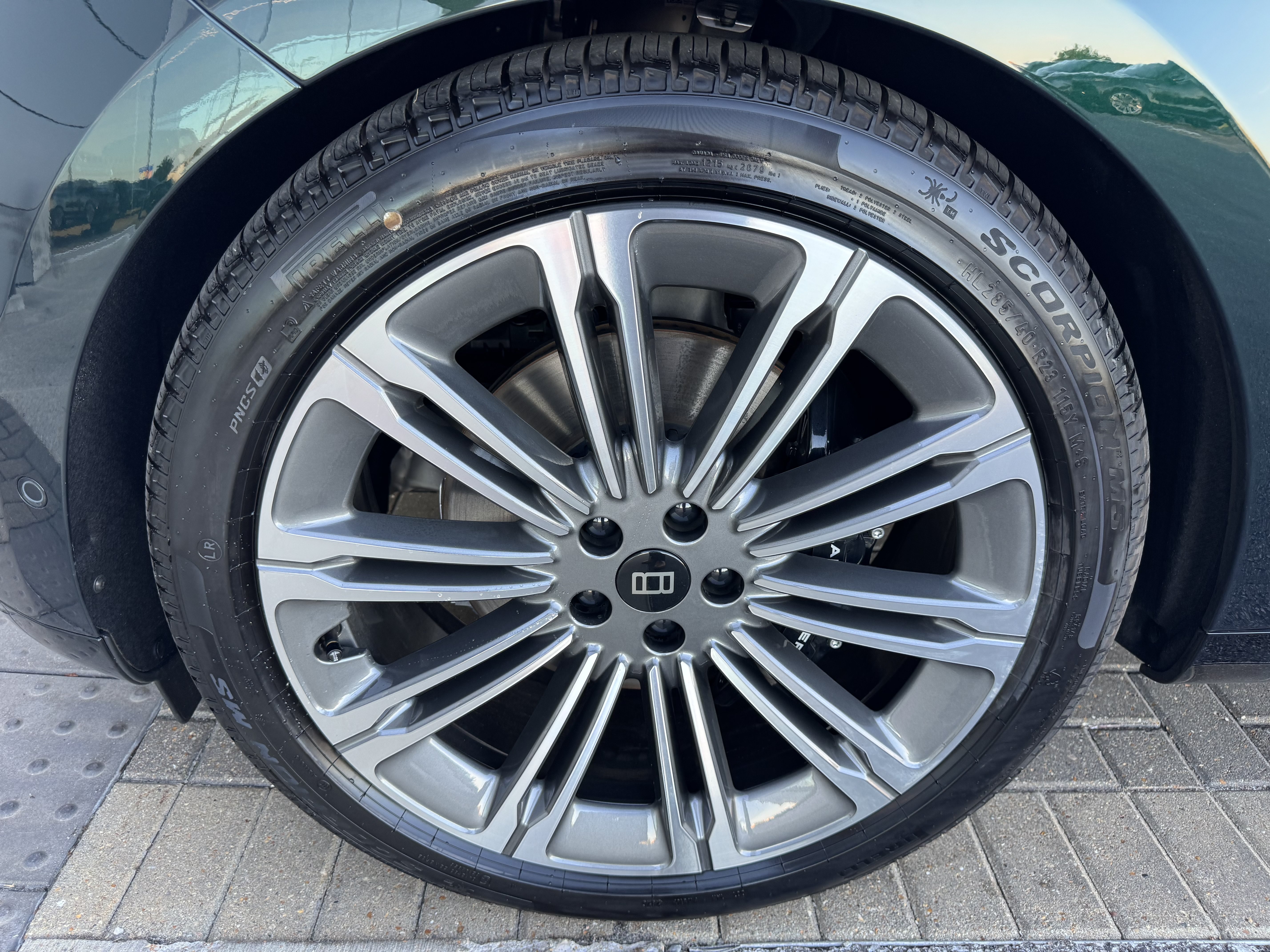 New 2027 Land Rover Range Rover SE AWD/4WD image 9
