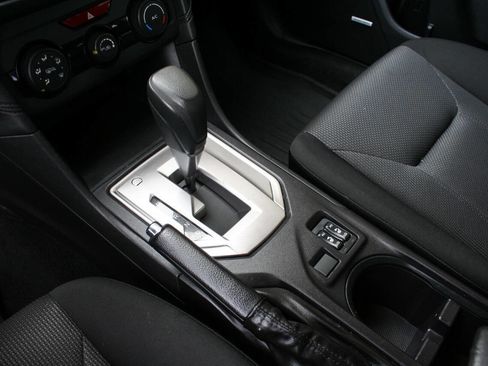 Used 2017 Subaru Impreza 2.0i Premium image 16