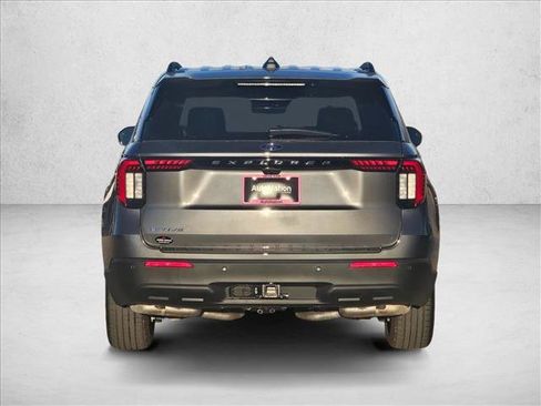New 2026 Ford Explorer Active RWD image 8