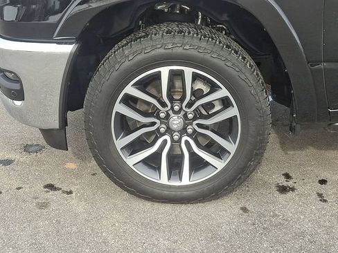 Used 2025 RAM 1500 Limited AWD/4WD image 8