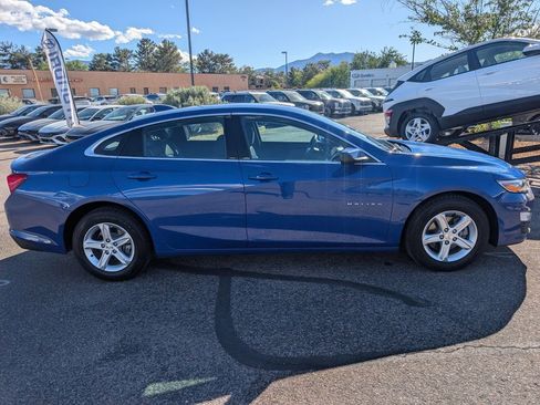 Used 2023 Chevrolet Malibu LT FWD image 6