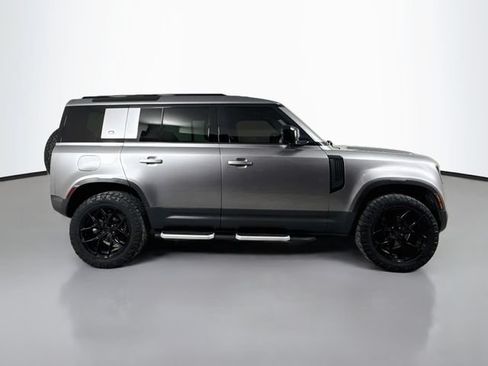Used 2022 Land Rover Defender 110 AWD/4WD image 4