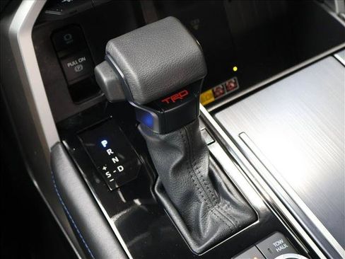 Used 2025 Toyota Tundra Platinum AWD/4WD image 17