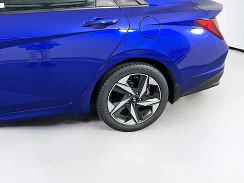 Used 2023 Hyundai Elantra SEL w/ Convenience Package image 30