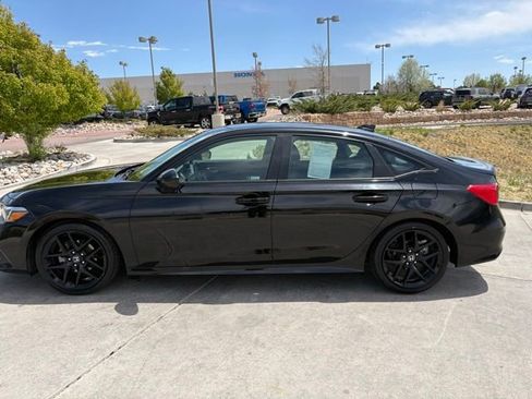 Used 2024 Honda Civic Sport image 3