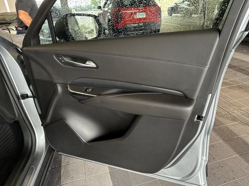 Certified 2025 Cadillac XT4 Sport FWD image 38