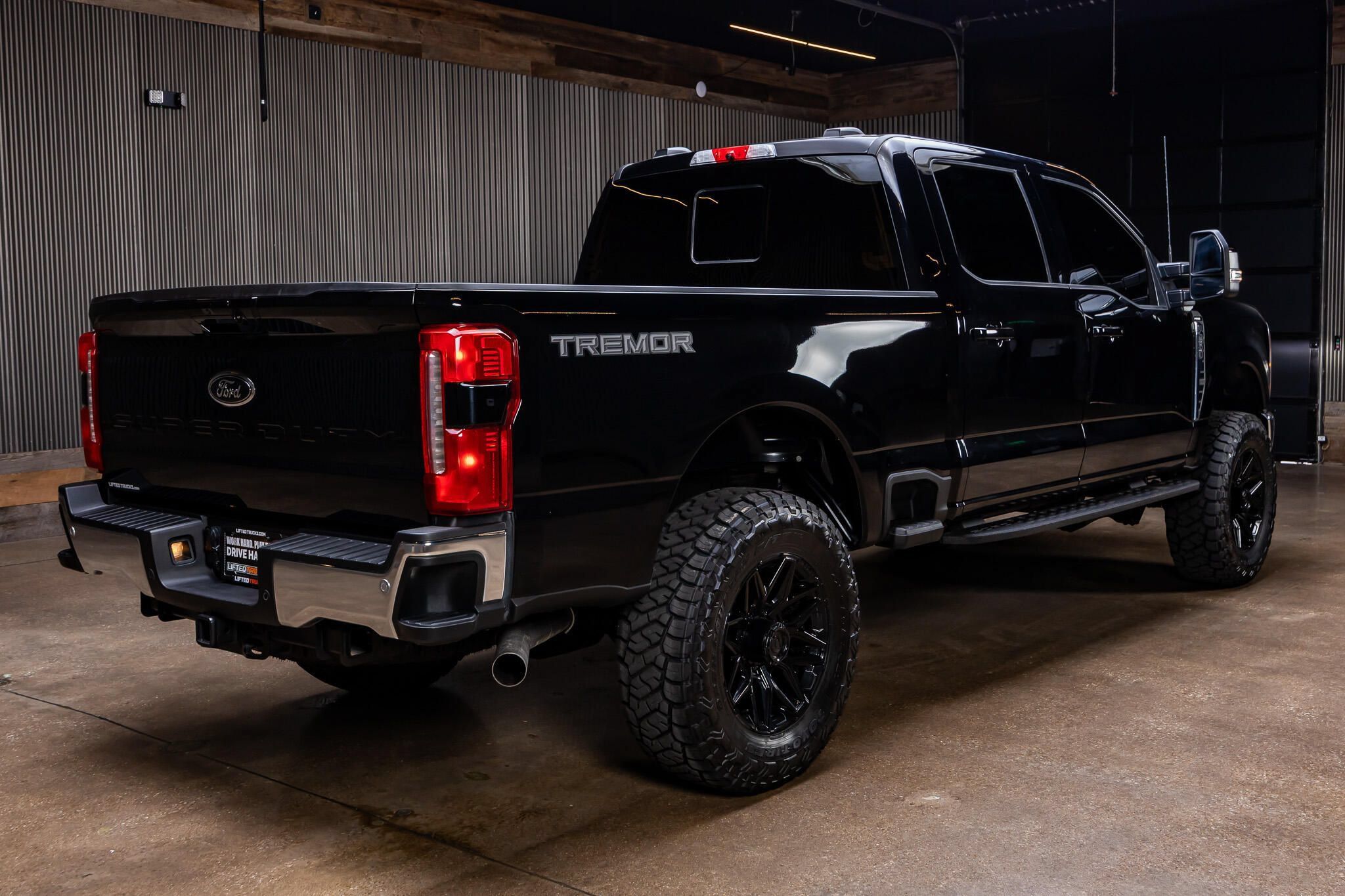 Used 2026 Ford F250 Lariat w/ Tremor Off-Road Package AWD/4WD image 10