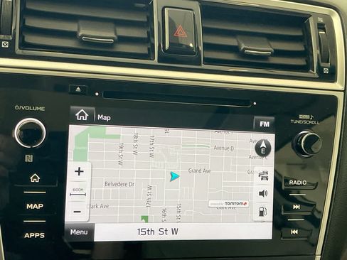 Used 2018 Subaru Outback 2.5i Limited AWD/4WD image 18