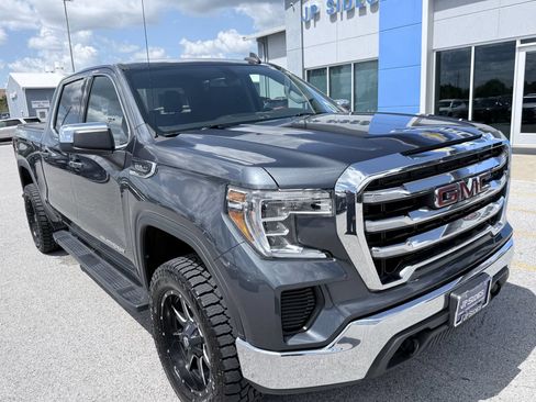 Used 2020 GMC Sierra 1500 SLE w/ SLE Value Package AWD/4WD image 3