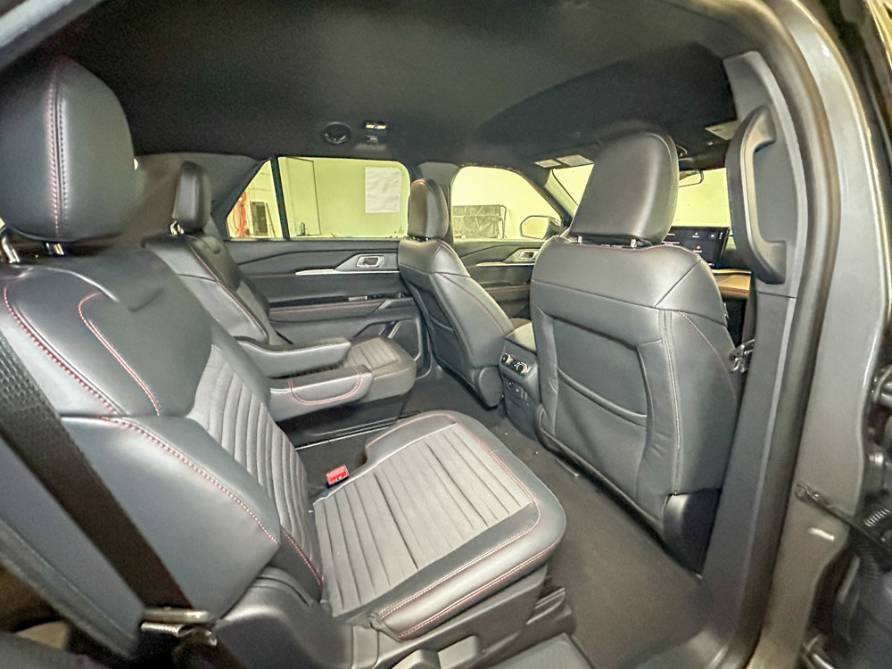 New 2027 Ford Explorer ST-Line AWD/4WD image 4