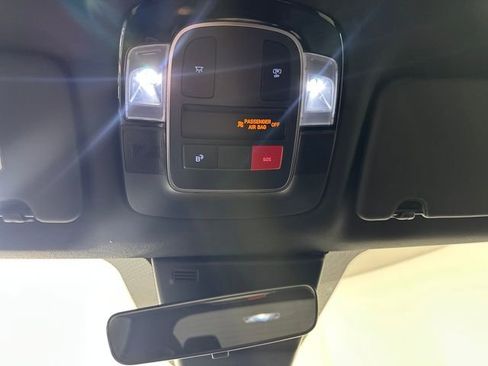 Certified 2025 Hyundai Santa Cruz SE image 24