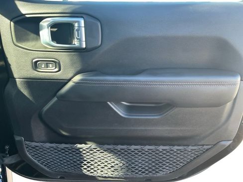 Used 2023 Jeep Wrangler Unlimited Rubicon 392 w/ Xtreme Recon 35" Tire Package image 16