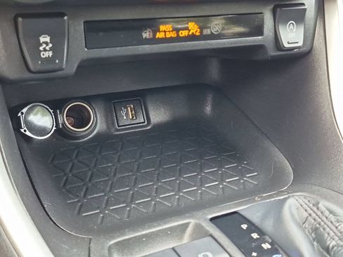 Used 2023 Toyota RAV4 XLE AWD/4WD image 24