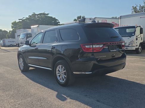 Used 2023 Dodge Durango SXT AWD/4WD image 5