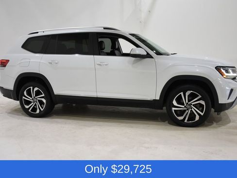 Used 2023 Volkswagen Atlas SEL image 3