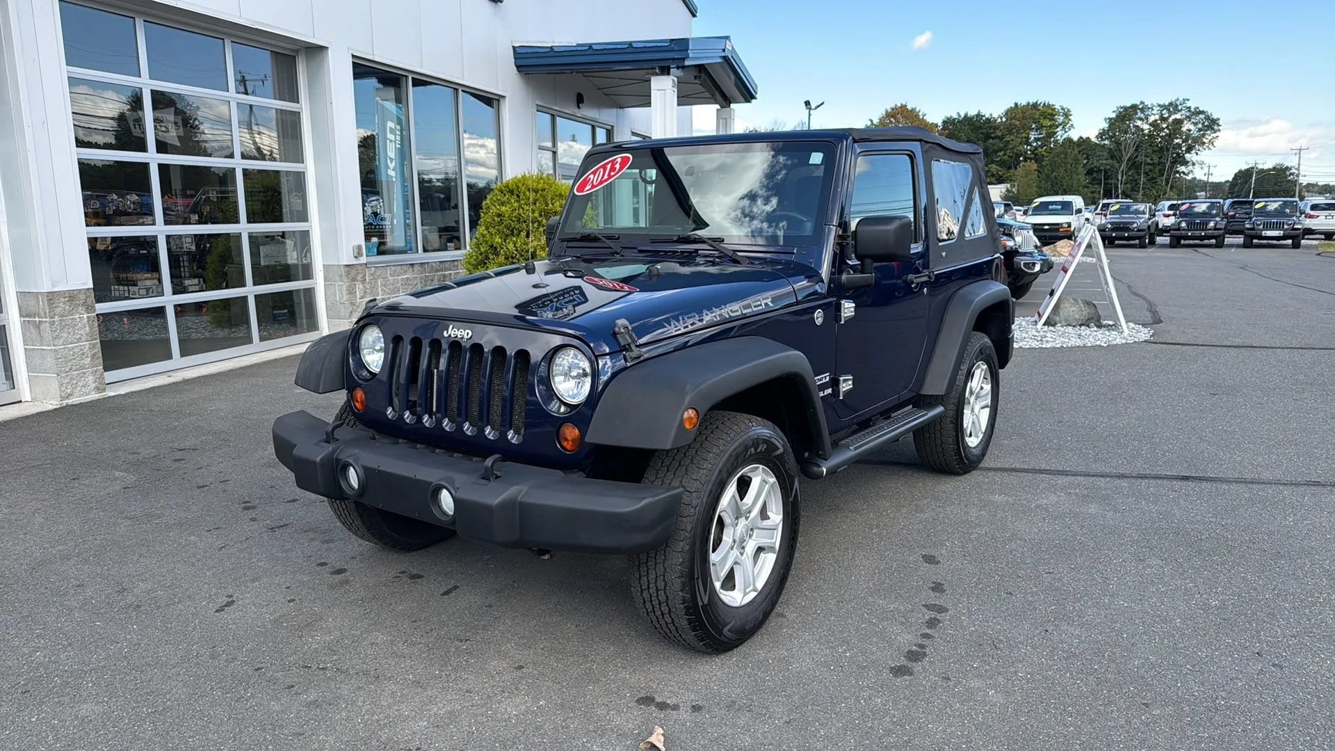 Used 2013 Jeep Wrangler Sport AWD/4WD image 13