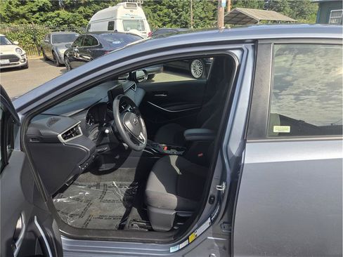 Used 2024 Toyota Corolla SE w/ SE Package FWD image 15