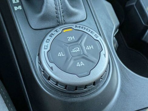 Used 2023 Ford Bronco Black Diamond image 25