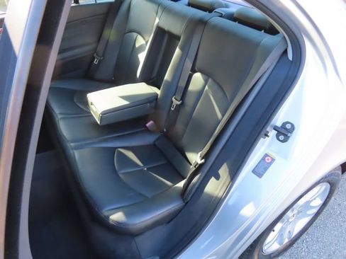 Used 2006 Mercedes-Benz E 350 Sedan image 12